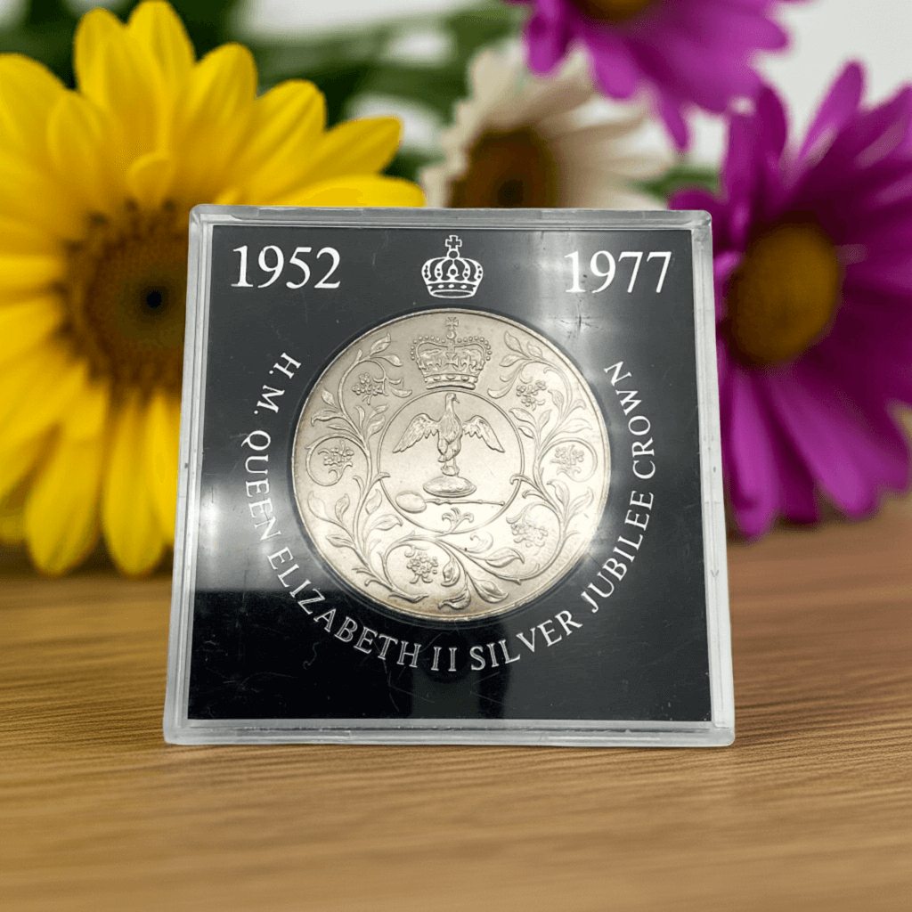 1977 Queens Silver Jubilee Crown Coin, Royal Mint - Beeches Vintage