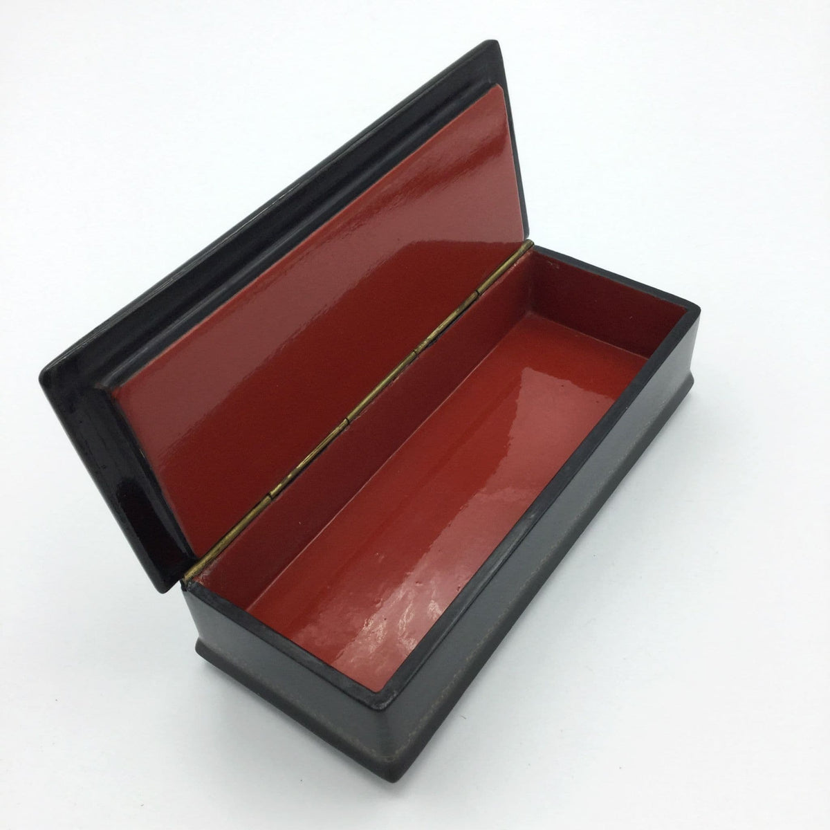 Hand-painted 1984 Russian wooden Fedoskino miniature trinket box with intricate artwork, by Beeches Vintage.