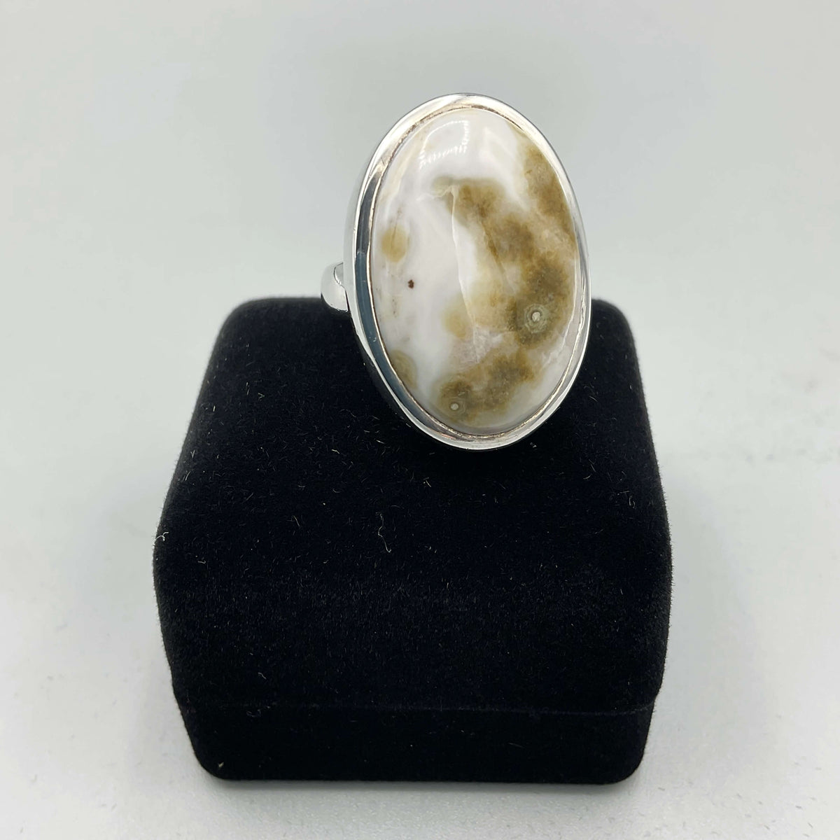Beeches Vintage Moss Agate ring showcasing a smooth, polished gemstone set in a silver band, elegant and natural jewelry piece.