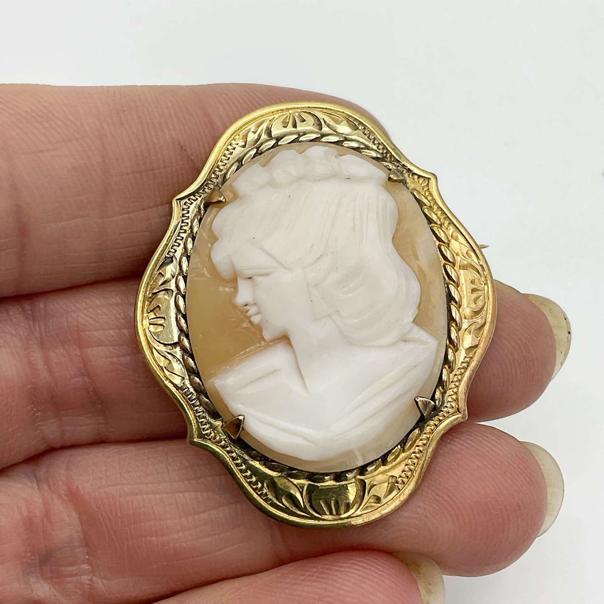 Antique Cameo Brooch - Beeches Vintage