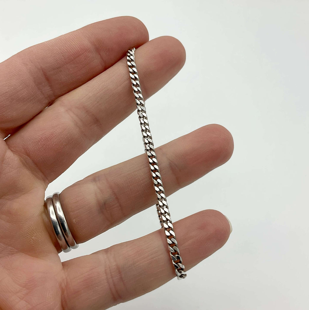 Ladies Solid Silver Curb Chain Bracelet