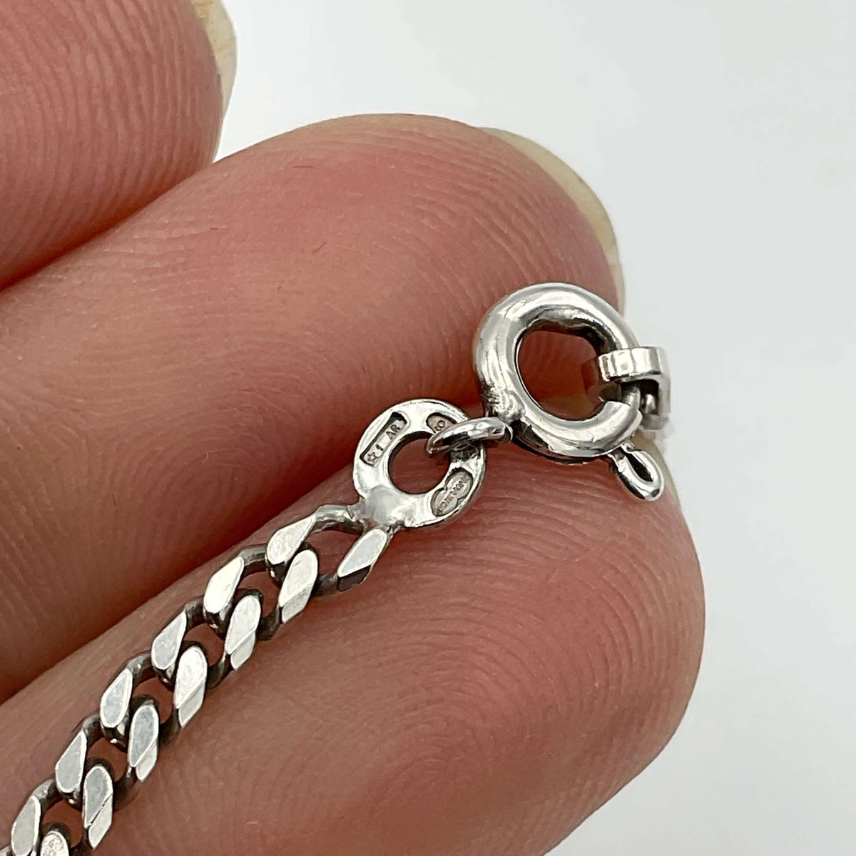 Ladies Solid Silver Curb Chain Bracelet