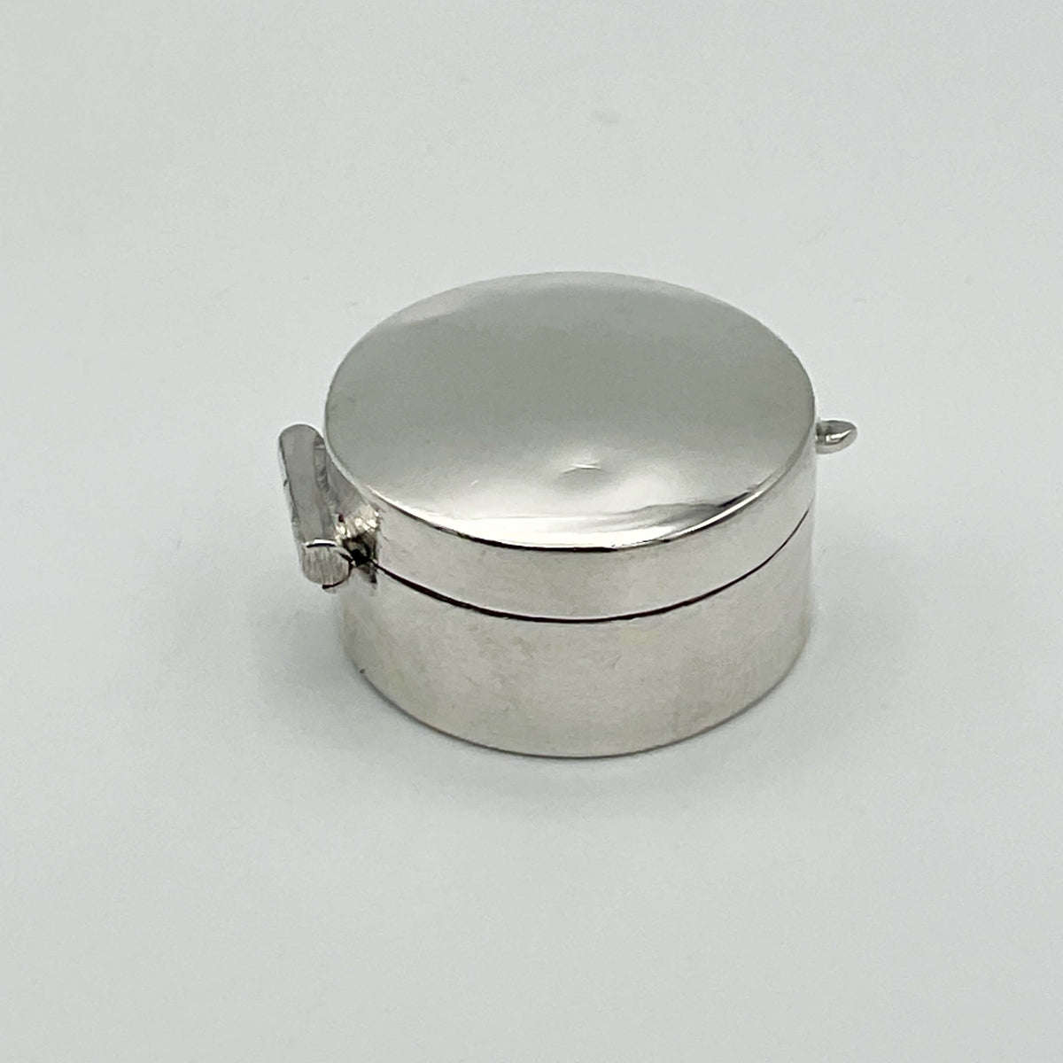 Round Silver Pill Box or Case - Beeches Vintage