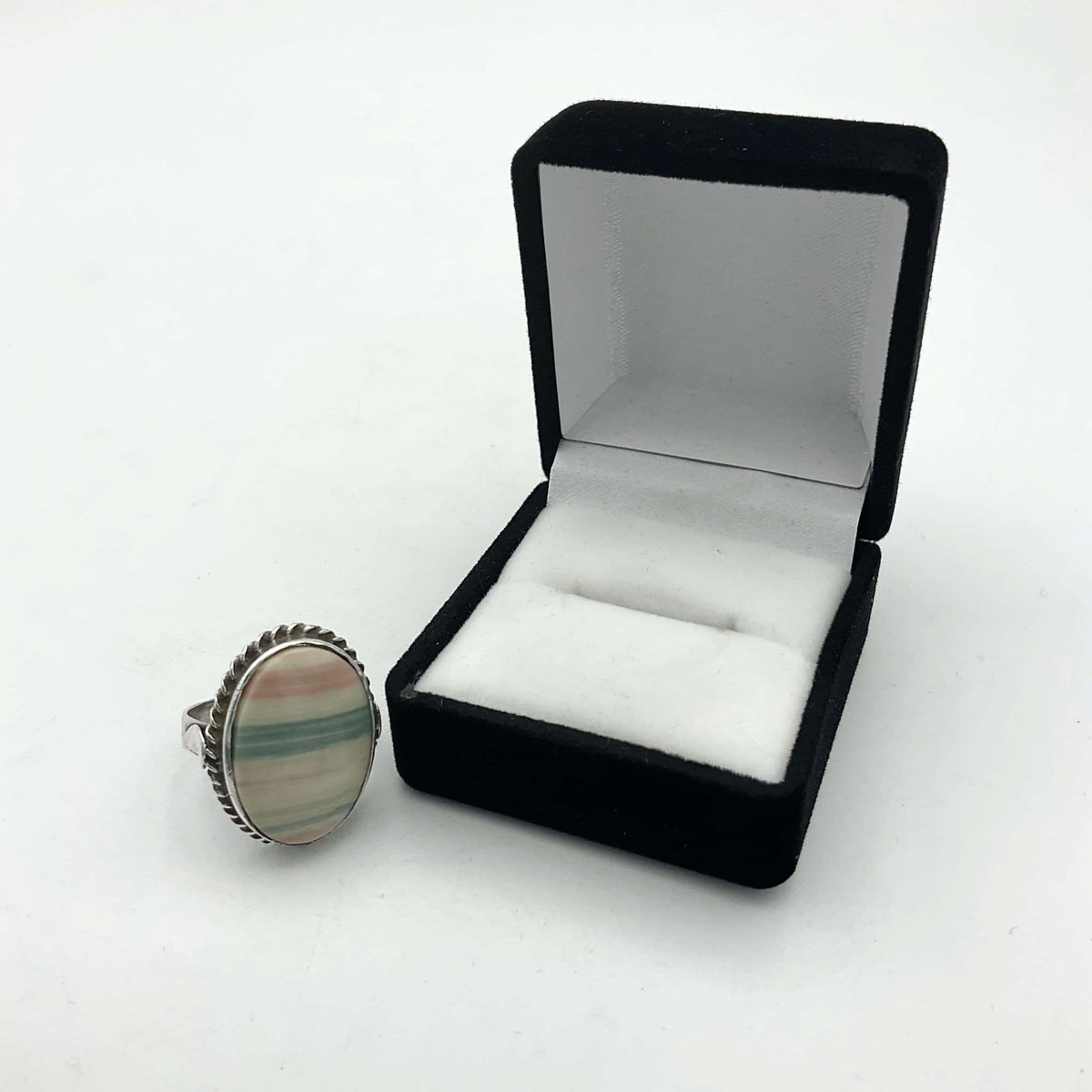 Banded Agate Silver Ring - Beeches Vintage