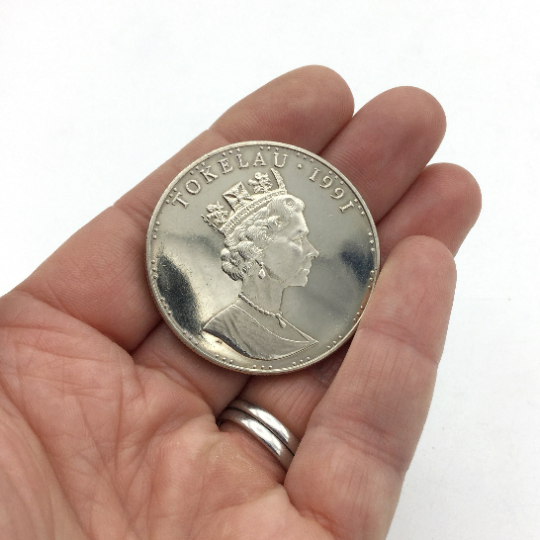 Pearl Harbor 5 Dollar Commemorative Coin - Beeches Vintage