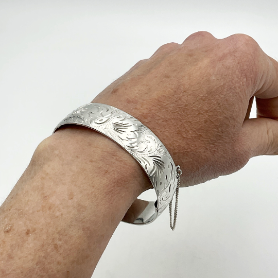 1980 Heavy Sterling Silver Hinged Bracelet - Beeches Vintage