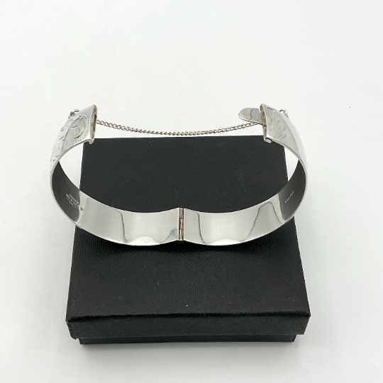 1980 Heavy Sterling Silver Hinged Bracelet - Beeches Vintage