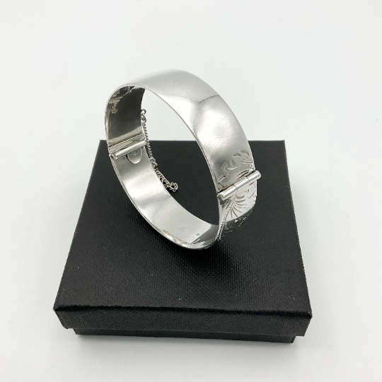 1980 Heavy Sterling Silver Hinged Bracelet - Beeches Vintage