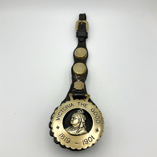 Antique Victoria The Good Horse Brass - Beeches Vintage