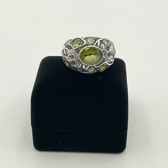 Peridot Green Silver Ring - Beeches Vintage