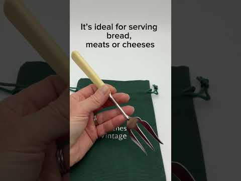 video of a serving fork
