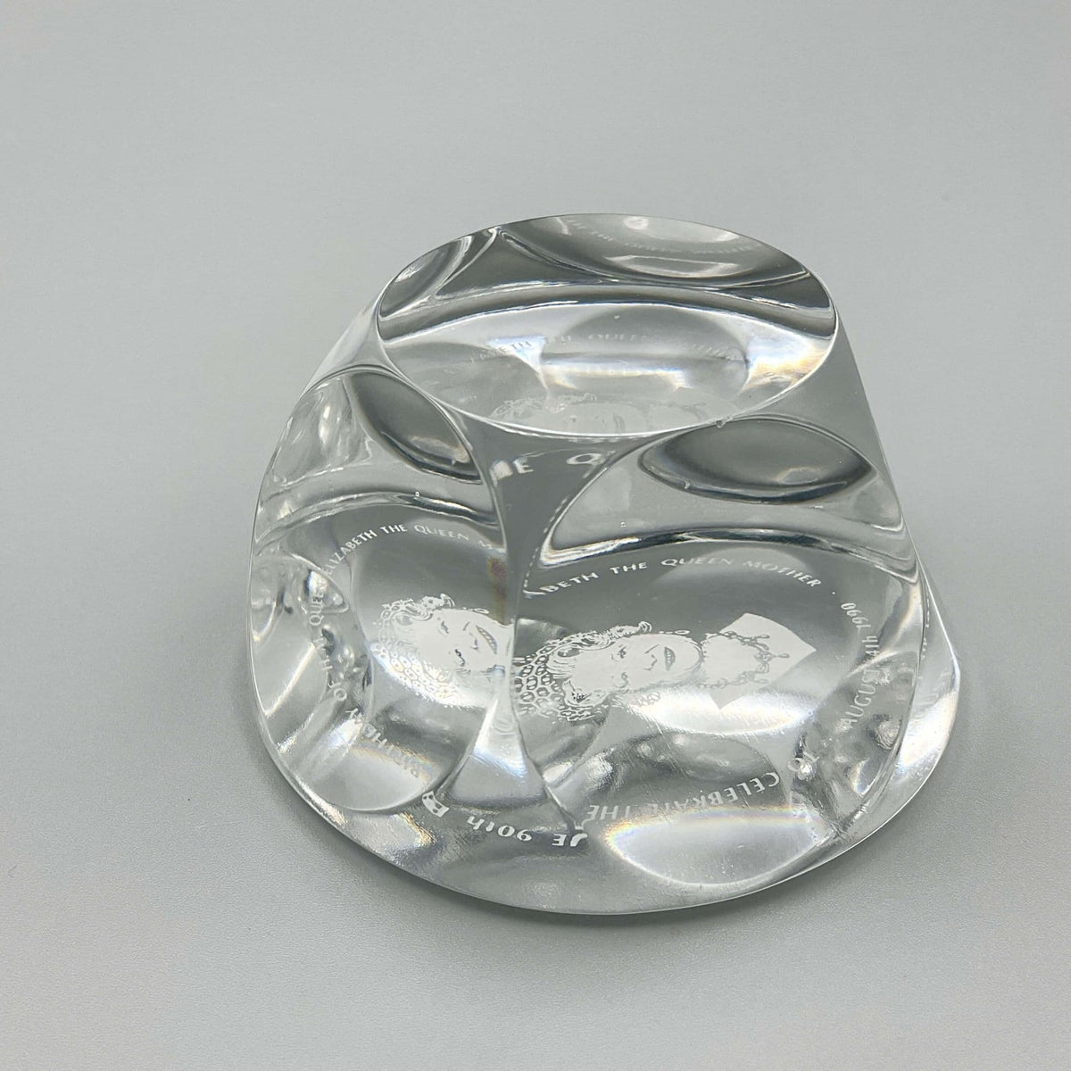 Queen Mother Commemorative Paperweight - Beeches Vintage