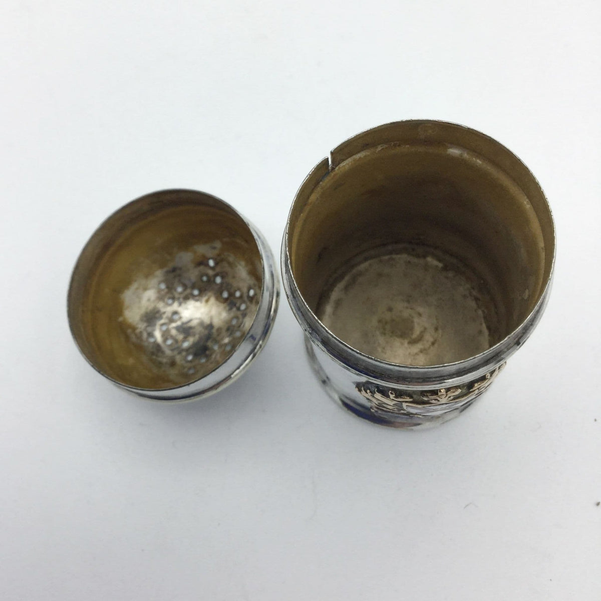 SS Atlantis Silver Plated Pepper Pot - Beeches Vintage