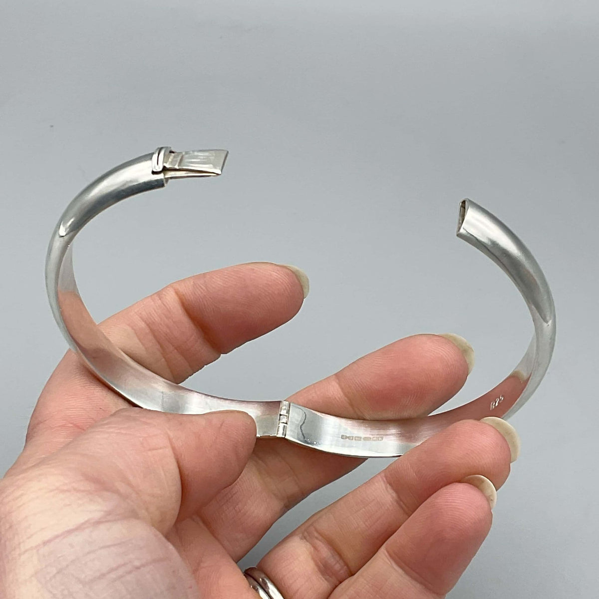 Sterling Silver Hinged Bangle Bracelet, 2009 Hallmark - Beeches Vintage
