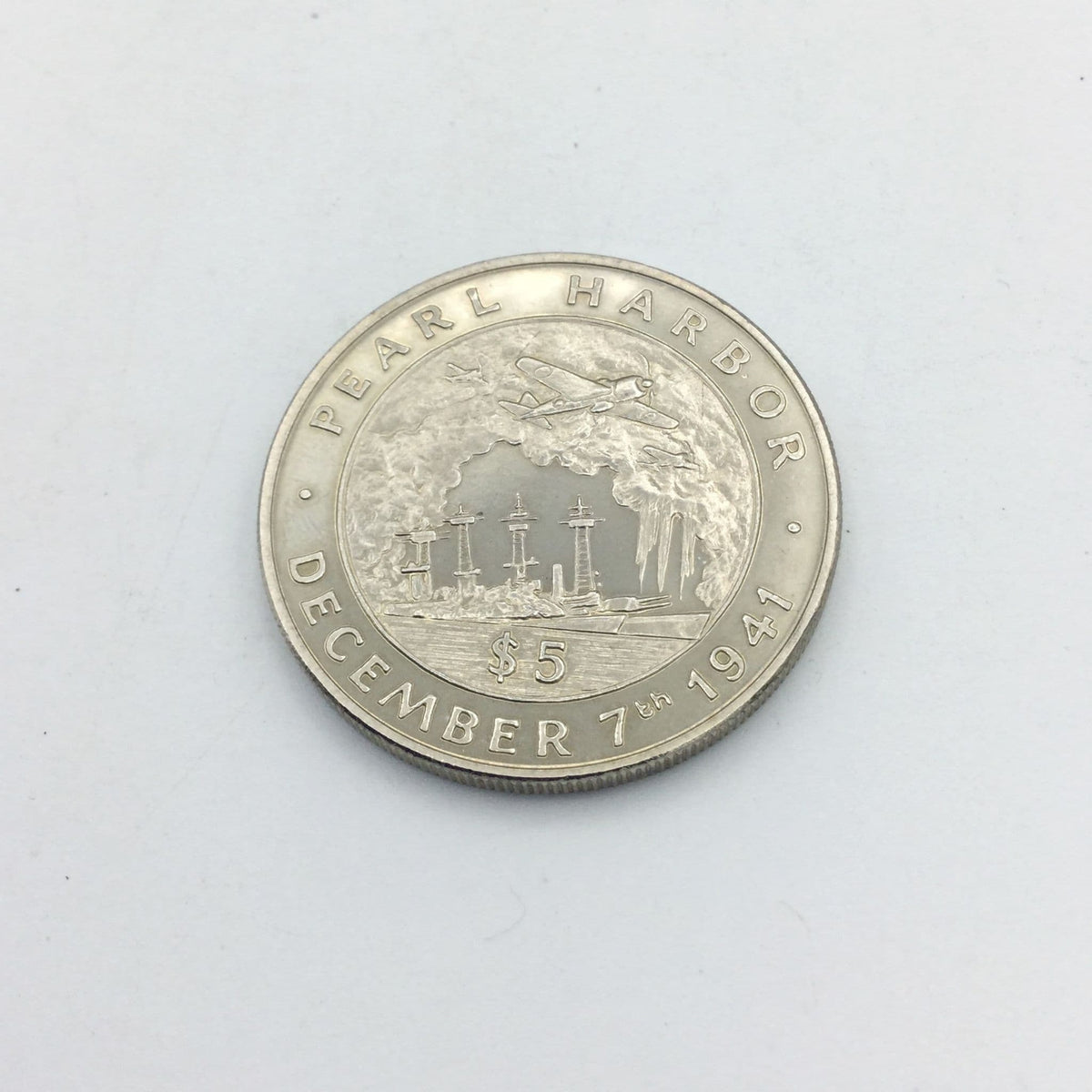 Pearl Harbor 5 Dollar Commemorative Coin - Beeches Vintage