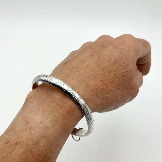Silver Hinged Bracelet, 1997 Hallmarks - Beeches Vintage